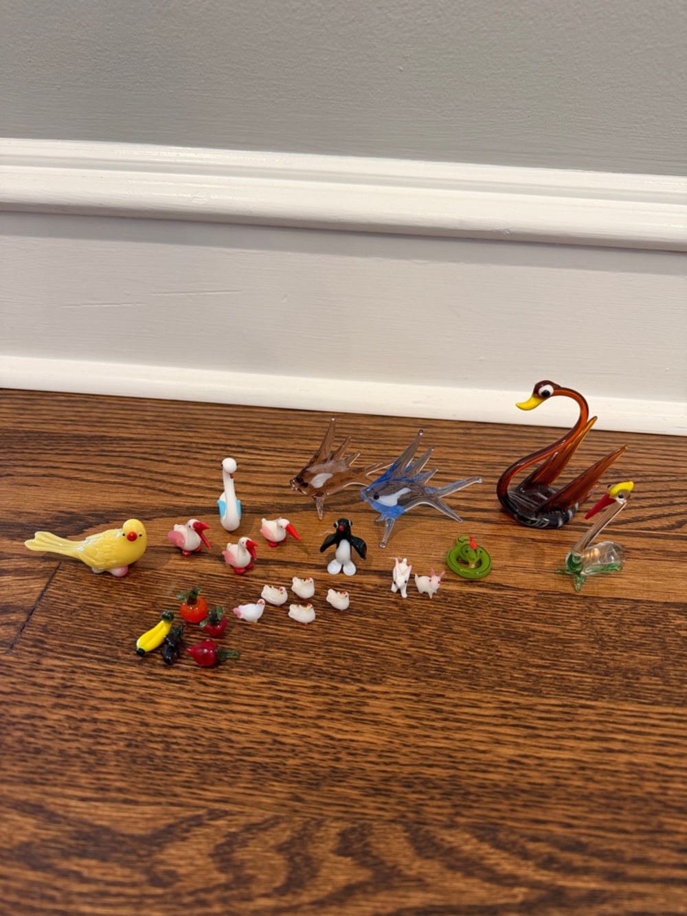 23 Vintage Mini Miniature Glass Birds Animals Fish Fruit Figurines
